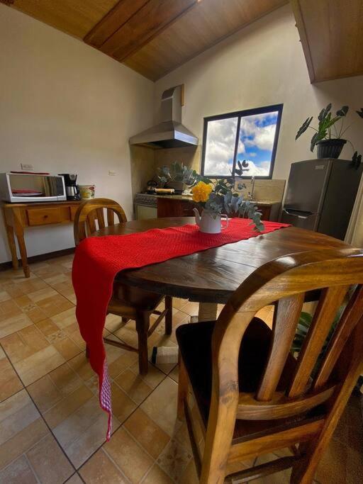 Peace Garden Apartment Monteverde Bagian luar foto